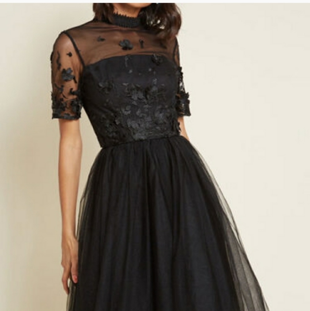 NWT ChiChi London black tulle petal dress size 16